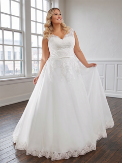Plus Size Lace Cap Sleeve Tulle Wedding Dress Corset Lace Up Back With Satin Sash Ball Gown