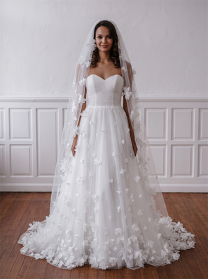 Strapless Ruched 3D Floral Tulle Wedding Dress Matching Floral Bridal Veil Soft Romantic Bridal Gown