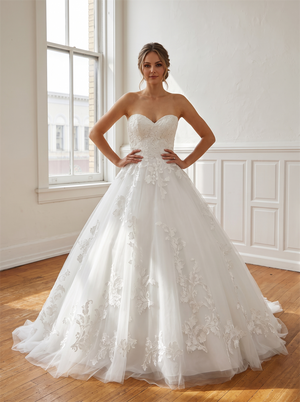 Strapless Sweetheart Floral Lace Tulle Ball Gown Wedding Dress Corset Lace Up Back Oversized Bridal Gown