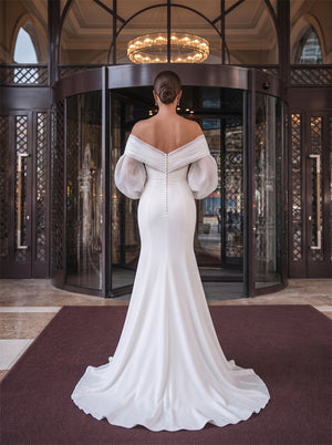 Off Shoulder Puff Sleeve Pearl Button Mermaid Satin Wedding Dress Bridal Dress