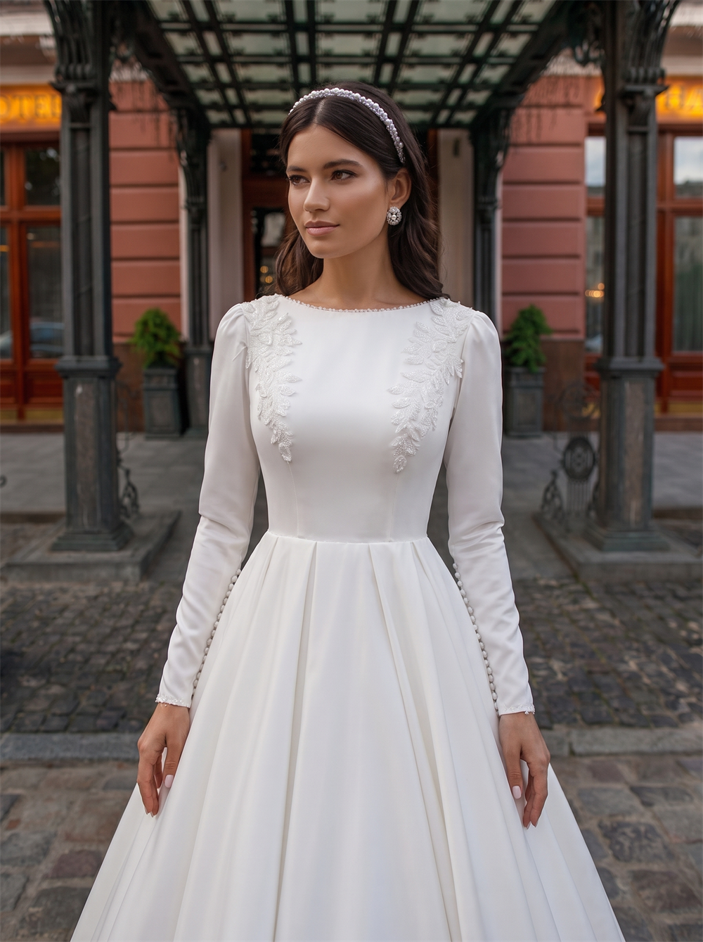 High Neck Long Sleeve Matte Satin Ball Gown Wedding Dress Shoulder Floral Lace Appliques Bridal Gown