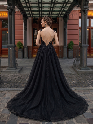 Sleeveless Illusion Neck Black Lace Tulle Wedding Dress High Thigh Slit Sheer V Back Gothic Bridal Gown