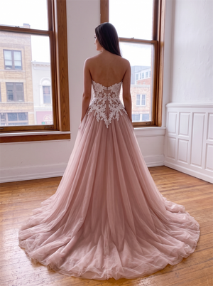 Strapless Floral Lace Dusty Pink Tulle A Line Wedding Dress Low Sweetheart Cutout Back Soft Romantic Bridal Gown