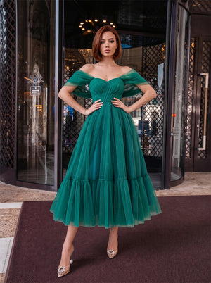 Off-The-Shoulder Emerald Green Tulle Formal Dress Pleated Bodice Corset Lace Up Back Tiered Ruffle Tea Length Midi Gown