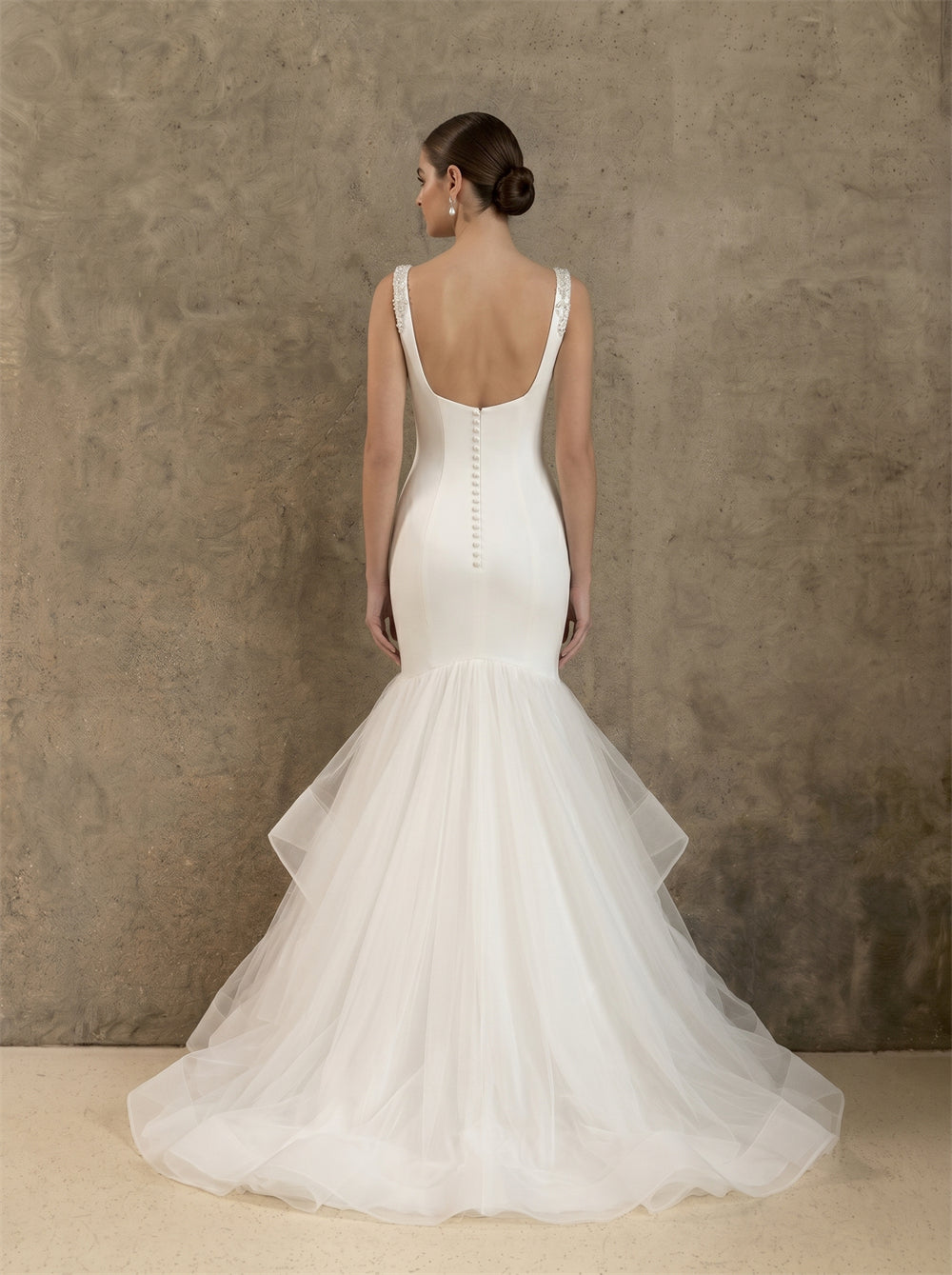 V Neck Rhinestone Spaghetti Strap Pearl Button Layered Tulle Mermaid Wedding Dress Bridal Dress