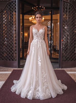 Sheer Illusion Neck Sleeveless Glitter Tulle Wedding Dress Floral Lace Deep V Back A Line Sweep Train Bridal Dress