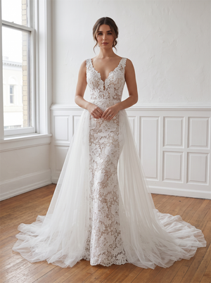 Sleeveless V Neck Full Lace Mermaid Wedding Dress Detachable Oversized Tulle Overlay Two Piece Bridal Gown