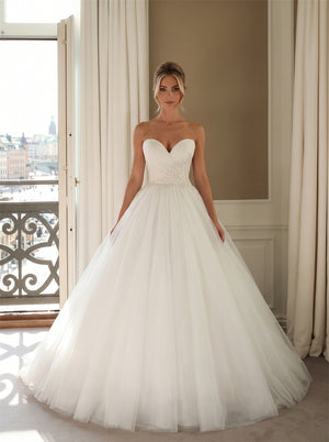 Wedding Dress Romantic Strapless Princess Tulle Wedding Dress With Beaded Lace Bodice & Corset Lace-Up Back