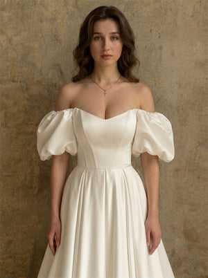 Off Shoulder Sweetheart Puff Short Sleeve Satin Wedding Dress Corset Lace Up Back Voluminous A Line Long Train Classic Bridal Dress