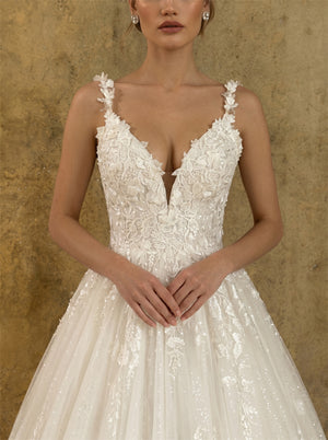 Plunging V Neck 3D Floral Lace Glitter Tulle Ball Gown Wedding Dress Deep V Low Back Button Closure Princess Bridal Dress