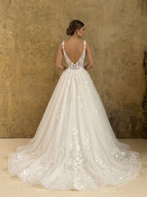 Plunging V Neck 3D Floral Lace Glitter Tulle Ball Gown Wedding Dress Deep V Low Back Button Closure Princess Bridal Dress