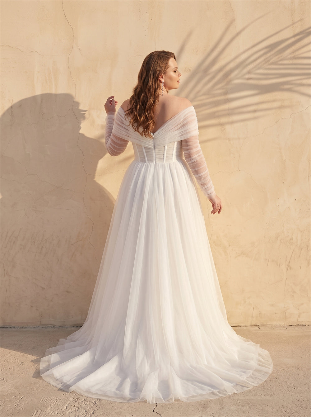 Curvy Plus Size Off-The-Shoulder Tulle Wedding Dress V Neck Ruched Bodice Long Sleeve A Line Formal Bridal Dress