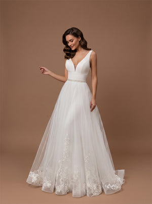Spaghetti Strap Deep V Tulle Wedding Dress Vintage Lace Hem A Line Long Train Beaded Waist Bridal Dress