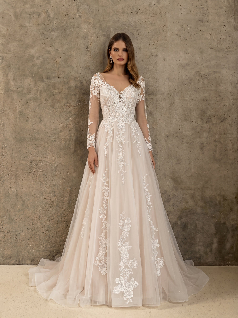 Long Sleeve Lace Champagne Tulle Wedding Dress V Neck Deep V Back Floral Applique A Line Formal Bridal Dress