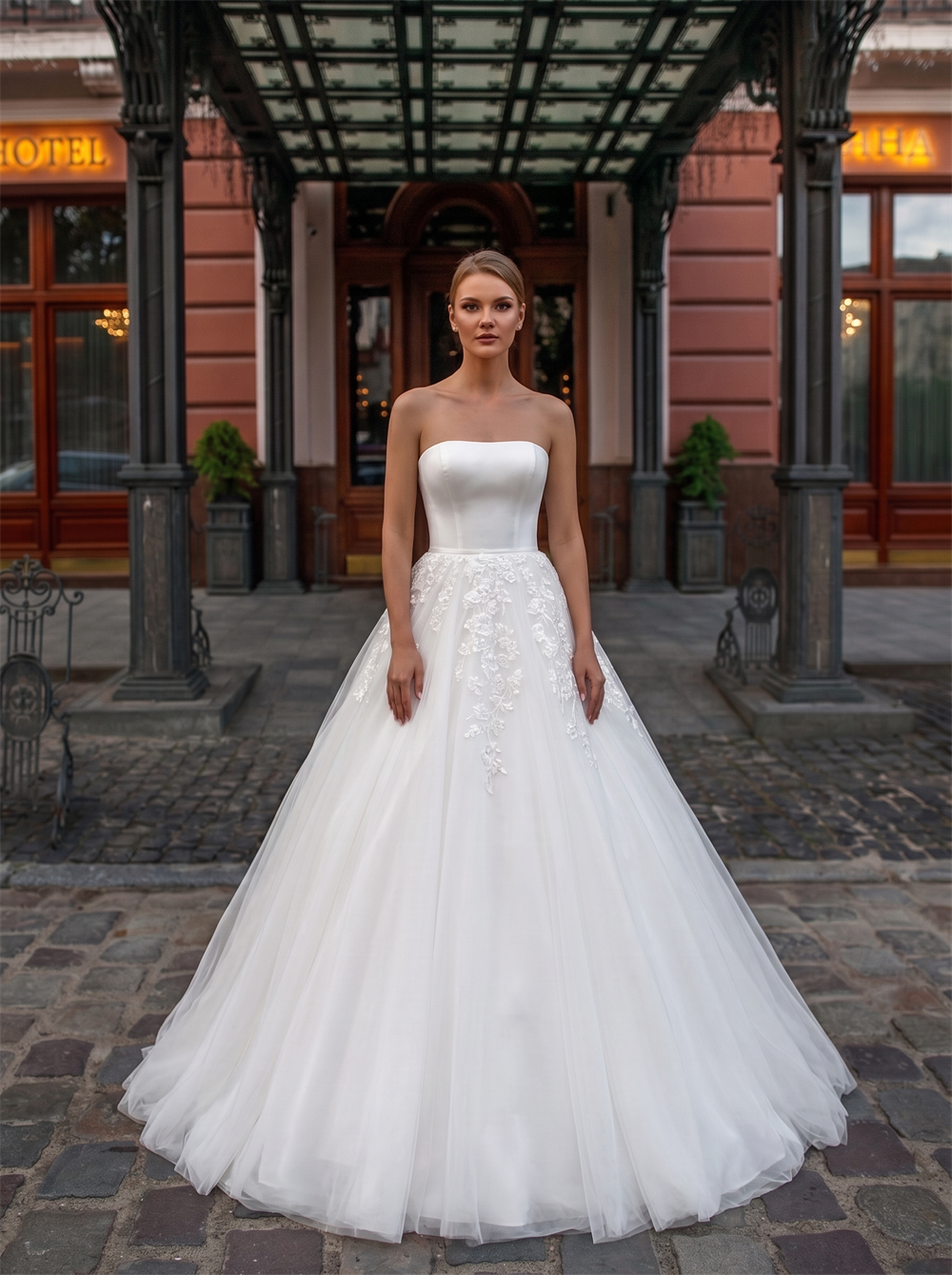 Strapless Convertible Puff Bubble Long Sleeve Lace Satin Tulle Ball Gown Wedding Dress Illusion V Button Back Bridal Gown