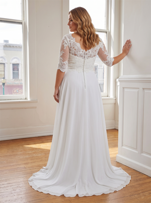 Plus Size V Neck 3/4 Lace Sleeve Chiffon A Line Wedding Dress Vertical Pearl Button Back Soft Bridal Gown