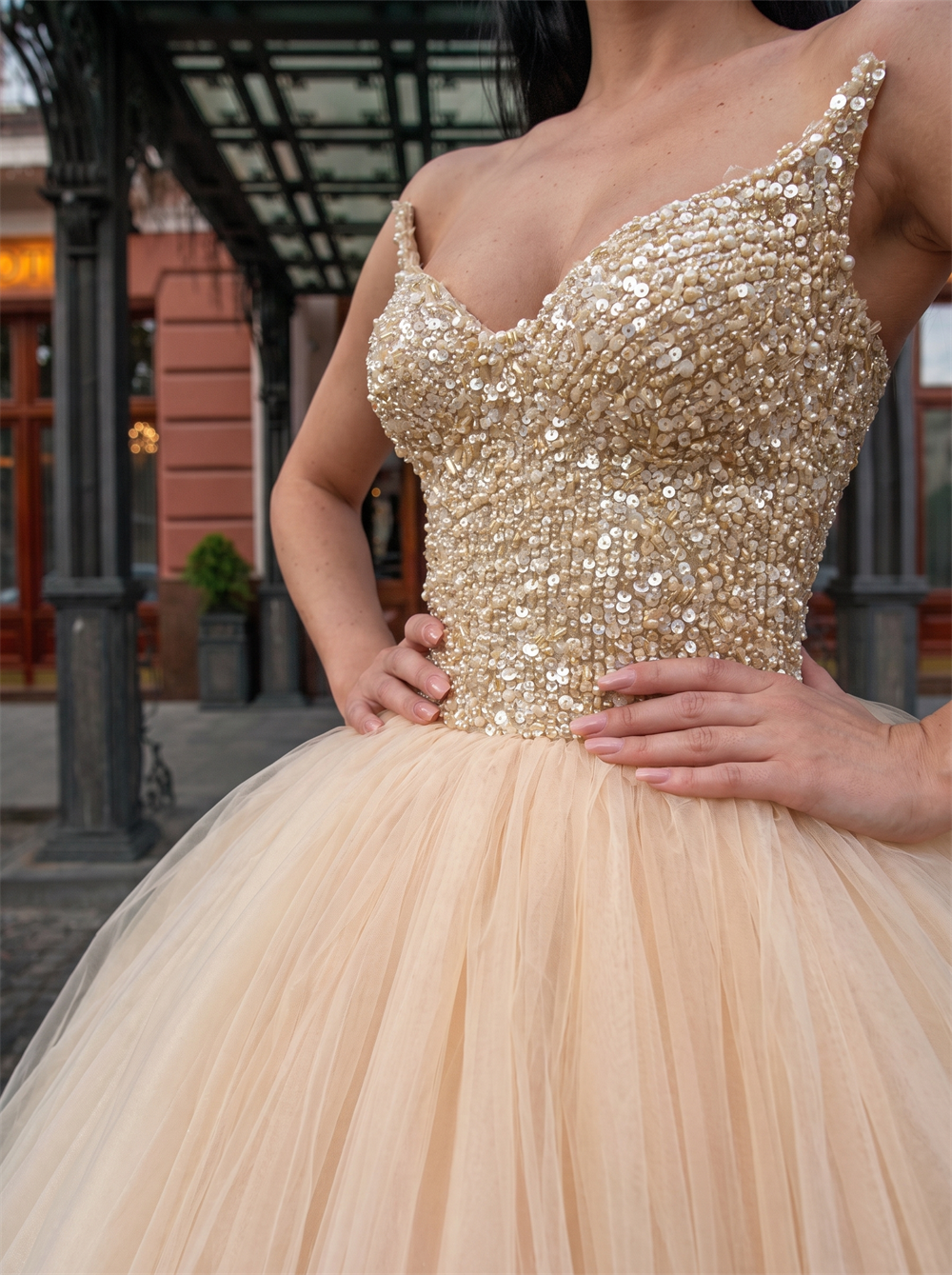 Strapless Sweetheart Sparkly Beaded Corset Blush Tulle Ball Gown Wedding Dress Lace-Up Back Luxury Bridal Gown