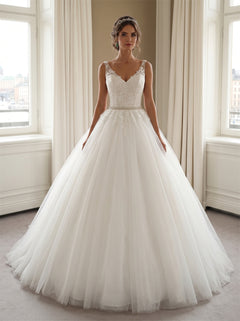 Wedding Dress Vintage Floral Lace Bodice Voluminous Tulle Princess Ball Gown With Detachable Back Bow