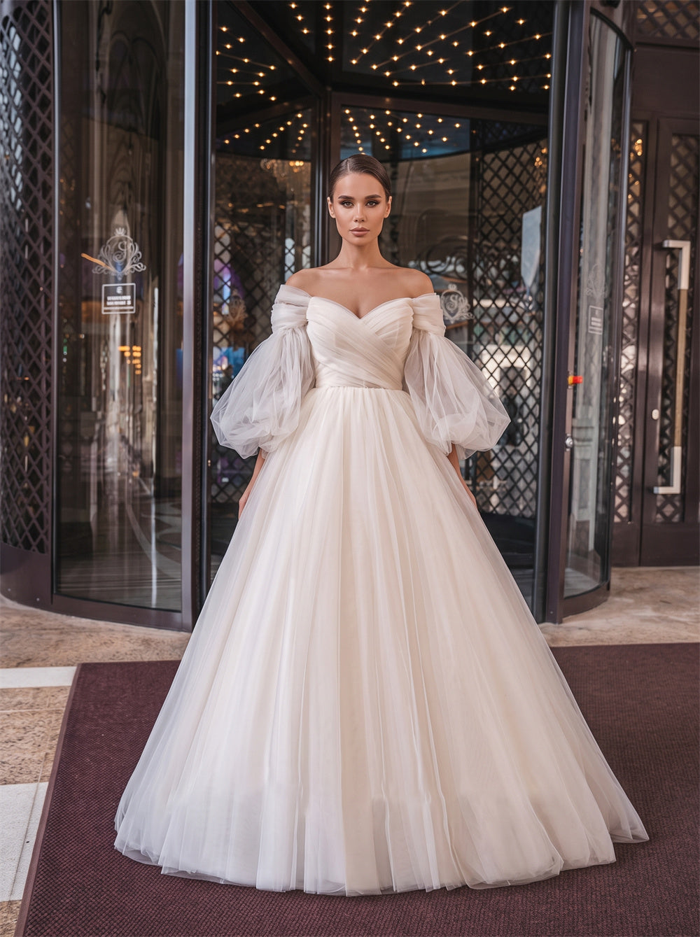 Off Shoulder Puff Sleeve Twist Ruched Pearl Button Tulle Ball Gowns Wedding Dress Bridal Dress