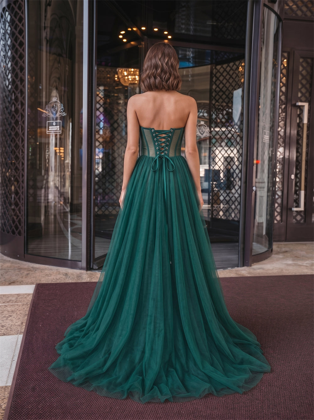 Strapless Emerald Green Sheer Corset Tulle Evening Dress Sweetheart Neck Lace Up Back Flowy A Line Long Formal Ball Gown