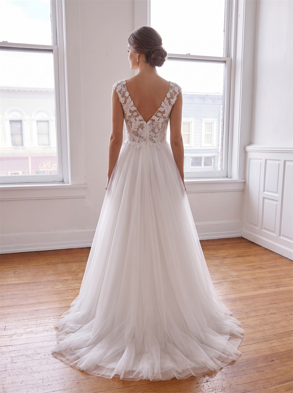 Cap Sleeve Floral Lace Tulle Wedding Dress Illusion Plunge Neck Deep V Back A Line Romantic Bridal Gown