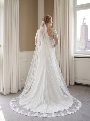 Wedding Dress Illusion Long Sleeve Lace Mermaid Satin Train With Matching Lace Tulle Veil Bridal Gown