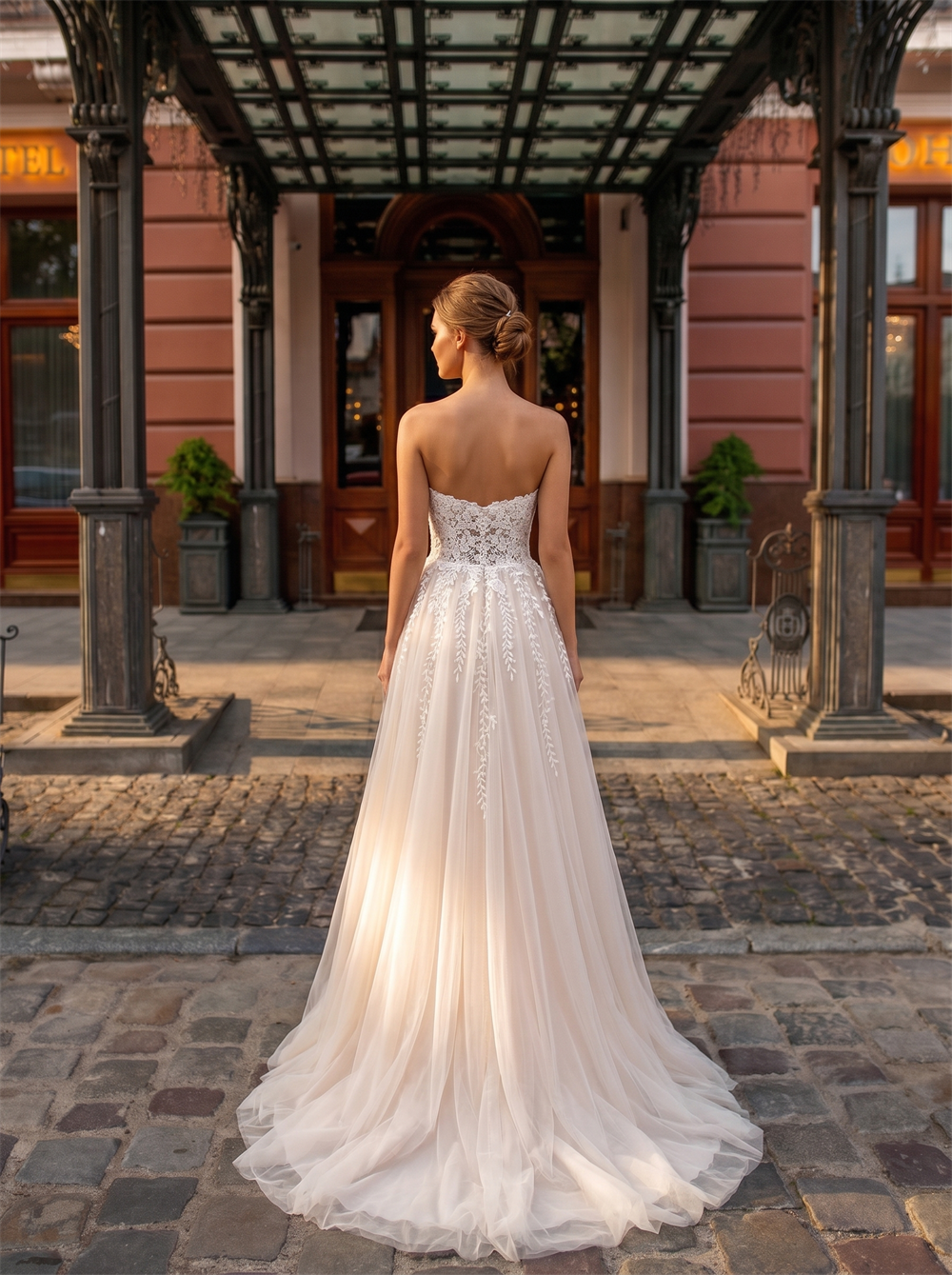Strapless Sweetheart Leaf Floral Lace Champagne Tulle A Line Wedding Dress Romantic Bridal Gown