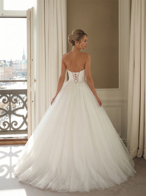 Wedding Dress Romantic Strapless Princess Tulle Wedding Dress With Beaded Lace Bodice & Corset Lace-Up Back