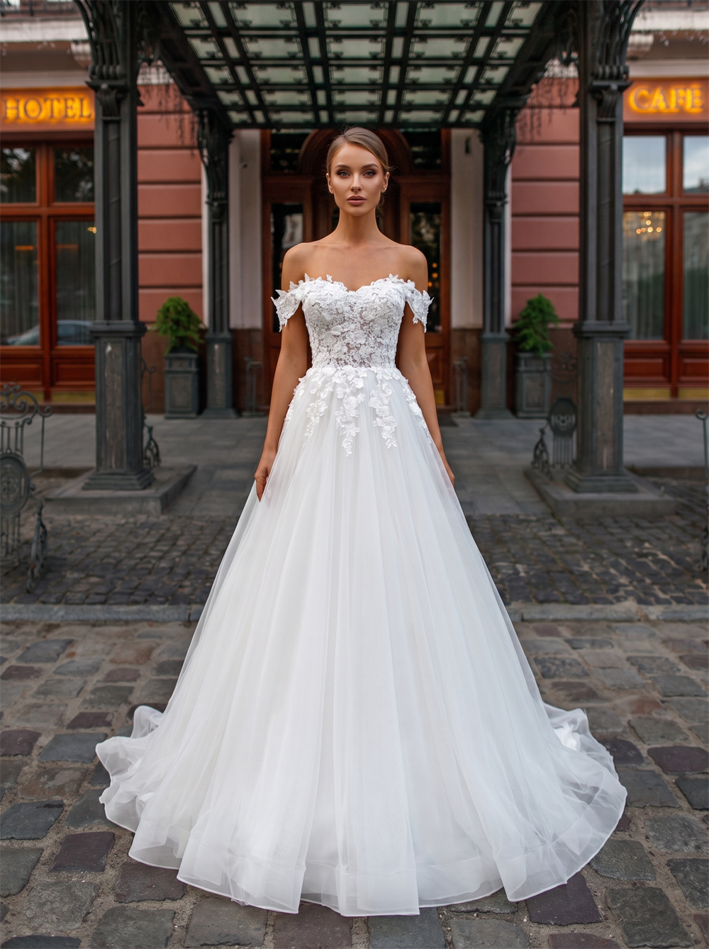Off The Shoulder Convertible Long Sleeve Floral Lace Tulle Ball Gown Wedding Dress Illusion V Pearl Back Bridal Gown
