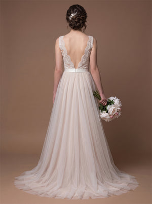 Wedding Dress Romantic Blush Tulle A Line Wedding Dress With Floral Lace Spaghetti Straps & Simple V Lace Back