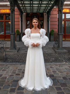 Square Neck Detachable Puff Bubble Long Sleeve Pearl Dotted Tulle A Line Wedding Dress Minimalist Bridal Gown