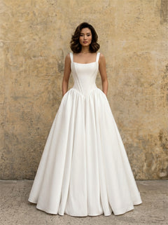 Square Strap Strapless Structured Satin Wedding Dress Deep V Back Button A Line Ball Gown With Side Pockets Luxury Bridal Dress