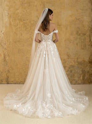Off Shoulder Sweetheart Floral Lace Tulle Ball Gown Wedding Dress Corset Lace Up Back Romantic Long Train Bridal Dress