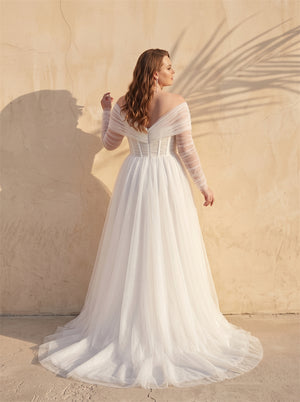 Curvy Plus Size Off-The-Shoulder Tulle Wedding Dress V Neck Ruched Bodice Long Sleeve A Line Formal Bridal Dress